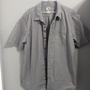 Voyager Gray Small V button up woven shirt size XL